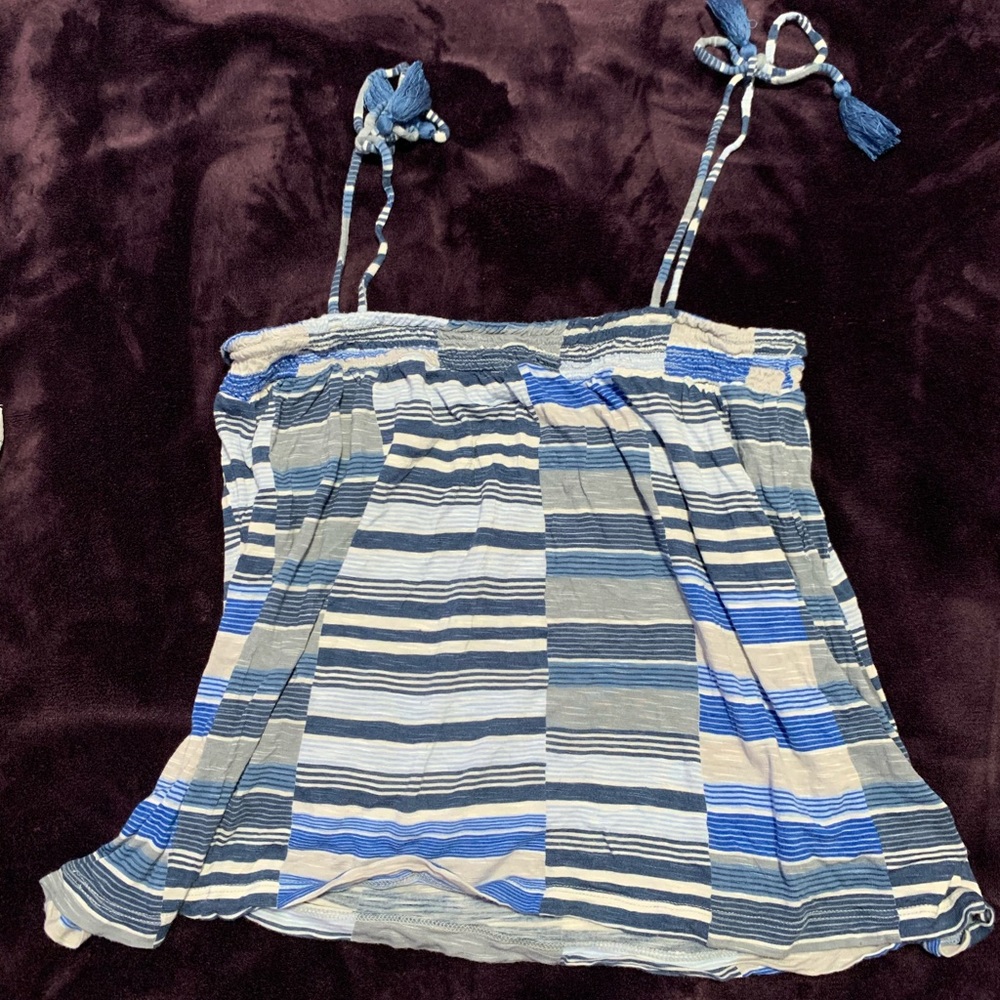 Cool blue pattern tank top